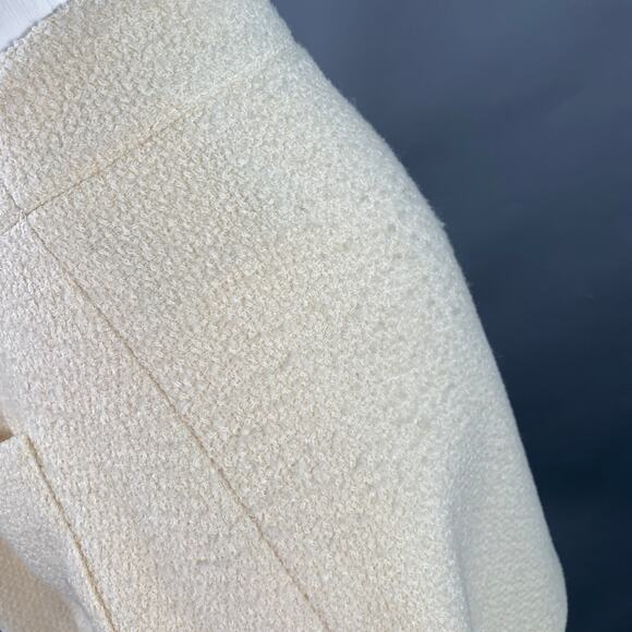 CELINE Size 8 Cream Wool Blend Boucle Two Pockets Snaps Mini Skirt - Picture 4 of 7